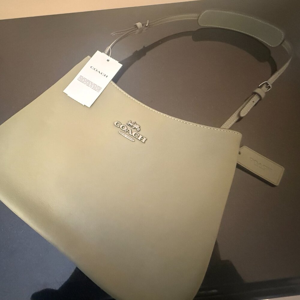 Coach Penelope Shoulder Bag NWT - Picture 7 of 9